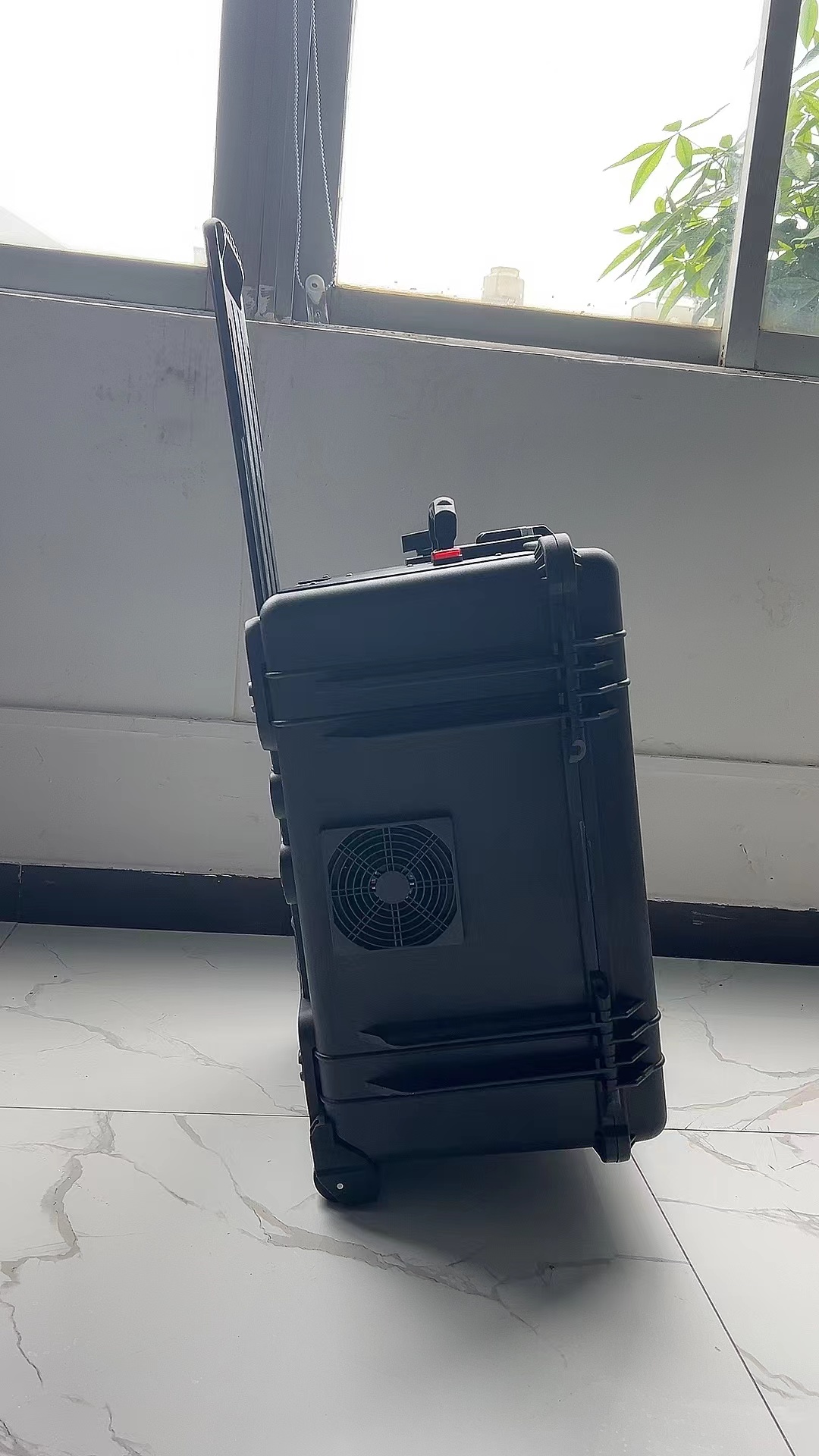 盐池手拉箱型移动通信干扰器